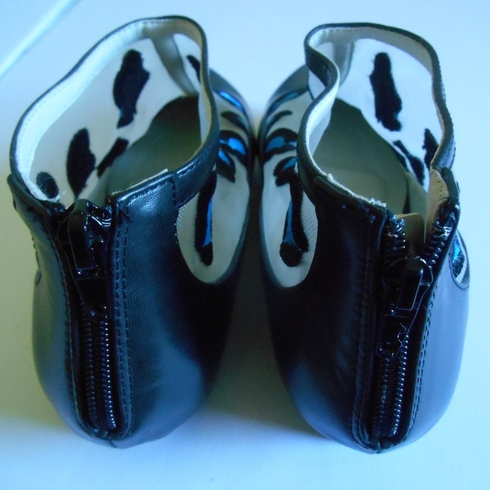 NWOT 2 Lips Too Shoes Womens 7.5 Too Shy - Picture 2 of 6